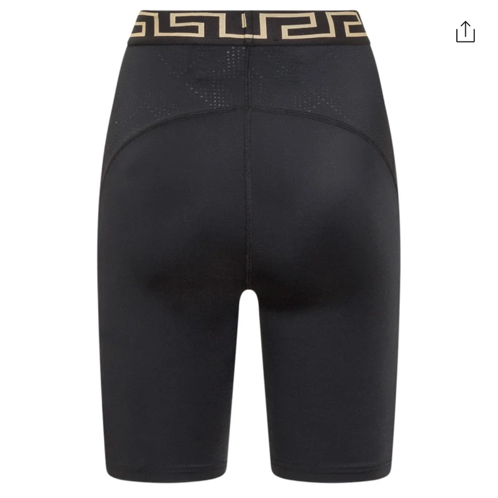 Versace - Picture 2 of 10